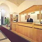 Mariano Rom