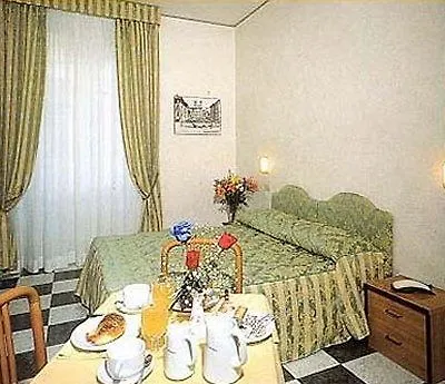 Hotel Mariano 3*